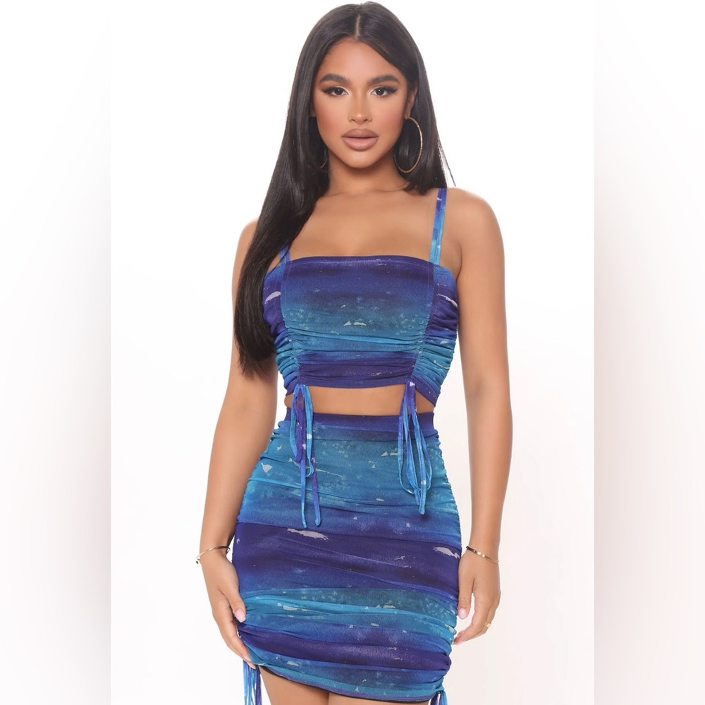 Fashion Nova - Meet Me Half Way Ruched Skirt Set